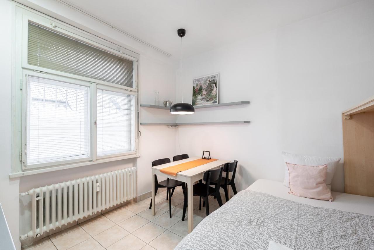 Lotus Apartment Prague Extérieur photo