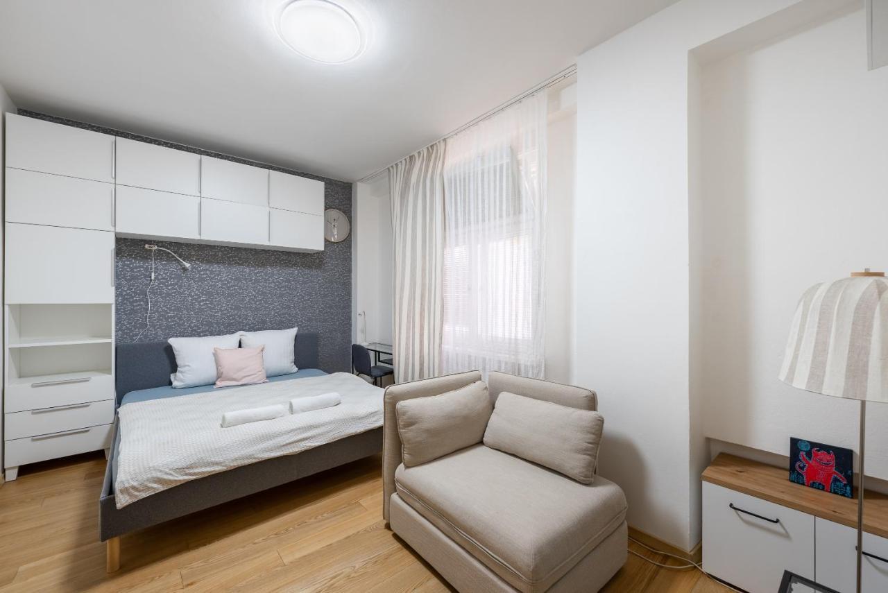 Lotus Apartment Prague Extérieur photo